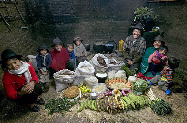 Ecuador-The Ayme family of Tingo 
